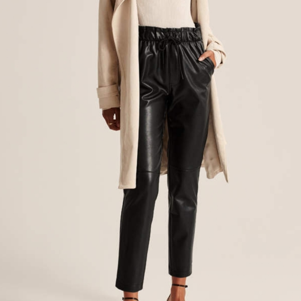 A&F paperbag pants
